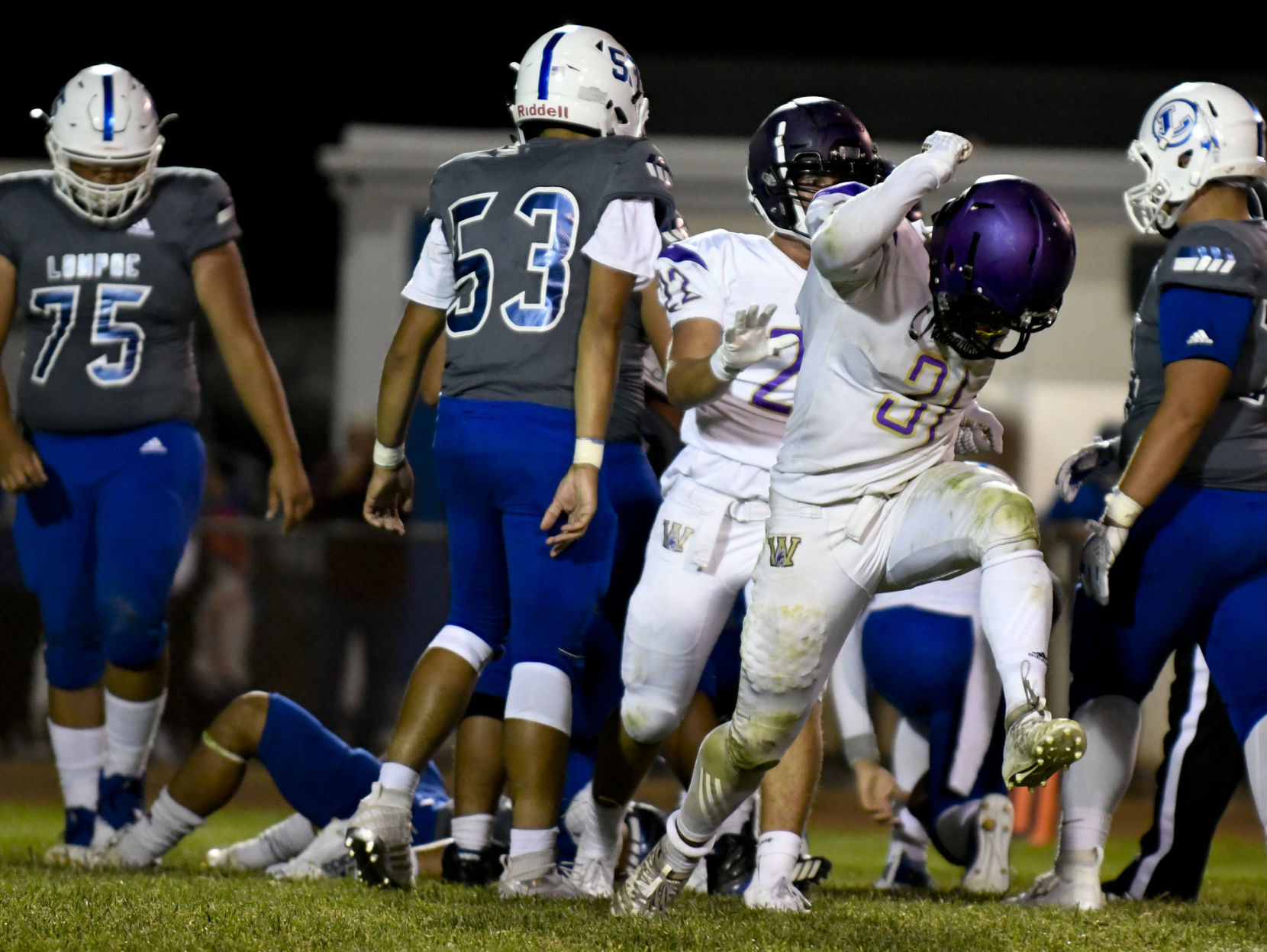 083019 Righetti Lompoc football 25.jpg